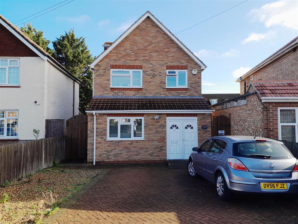 Corwell Lane, Uxbridge UB8  