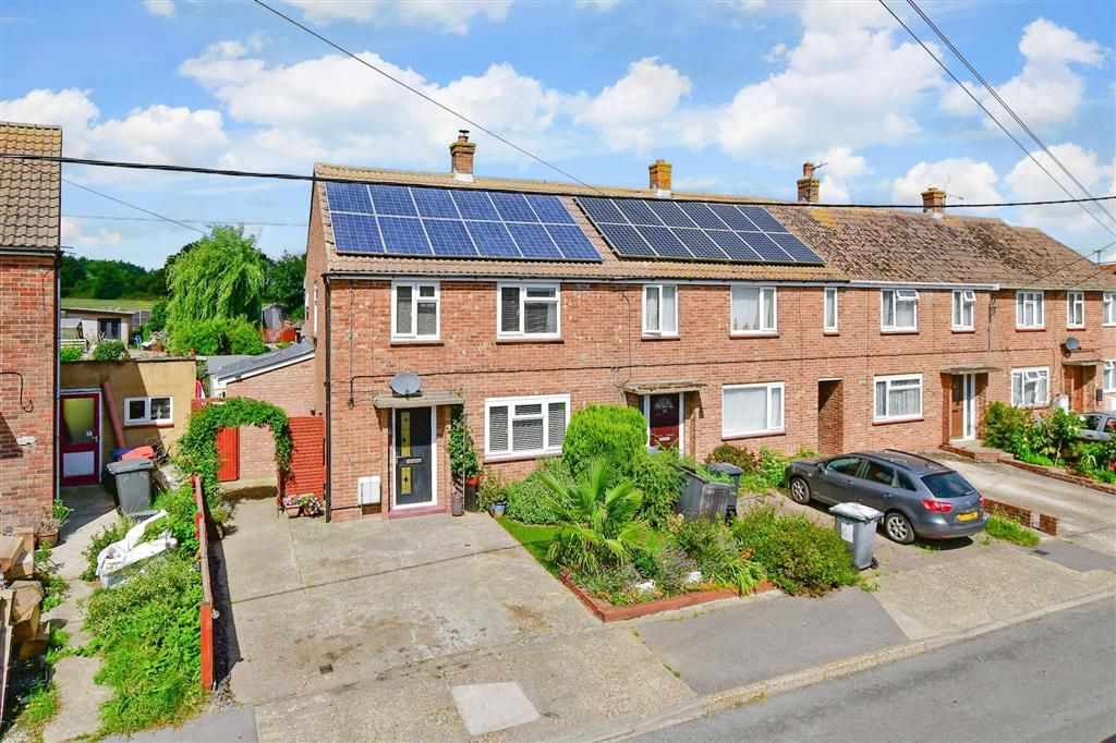 3 bed semidetached house for sale in St. Vincent's Close, Littlebourne