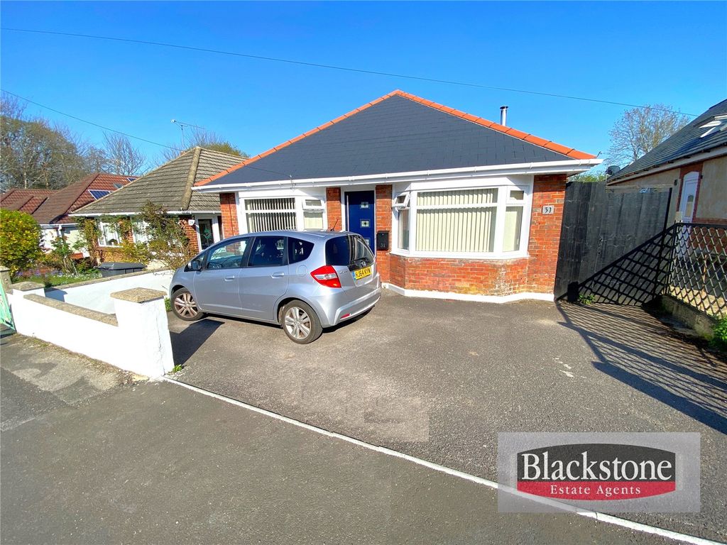 2 bed bungalow for sale in Hyde Road, Kinson, Bournemouth, Dorset BH10