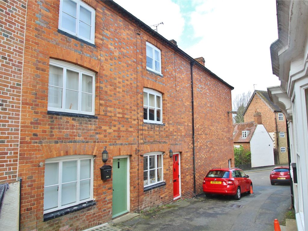 2 bed terraced house to rent in Bristle Hill, Buckingham MK18 Zoopla