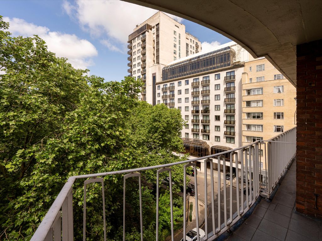 Lowndes Lodge, 13-16 Cadogan Place, London SW1X.