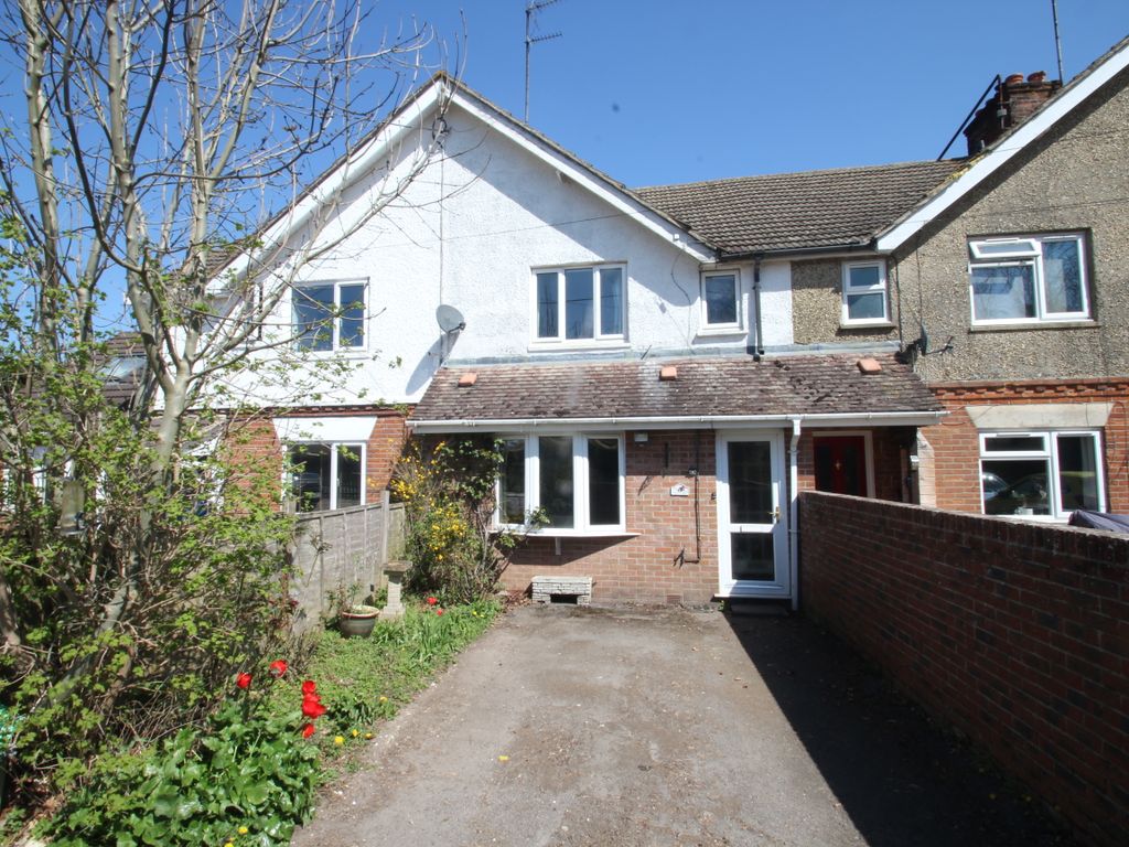 3 bed terraced house for sale in Lynchets View, Upper Lambourn RG17