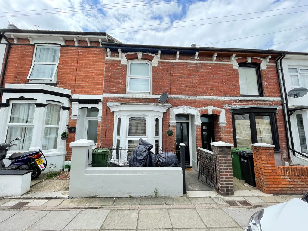 2 bed terraced house for sale in Aylesbury Road, Copnor, Portsmouth PO2
