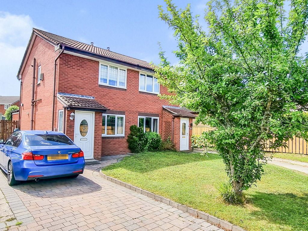 2 bed semidetached house to rent in Brook Close, Newton Aycliffe DL5