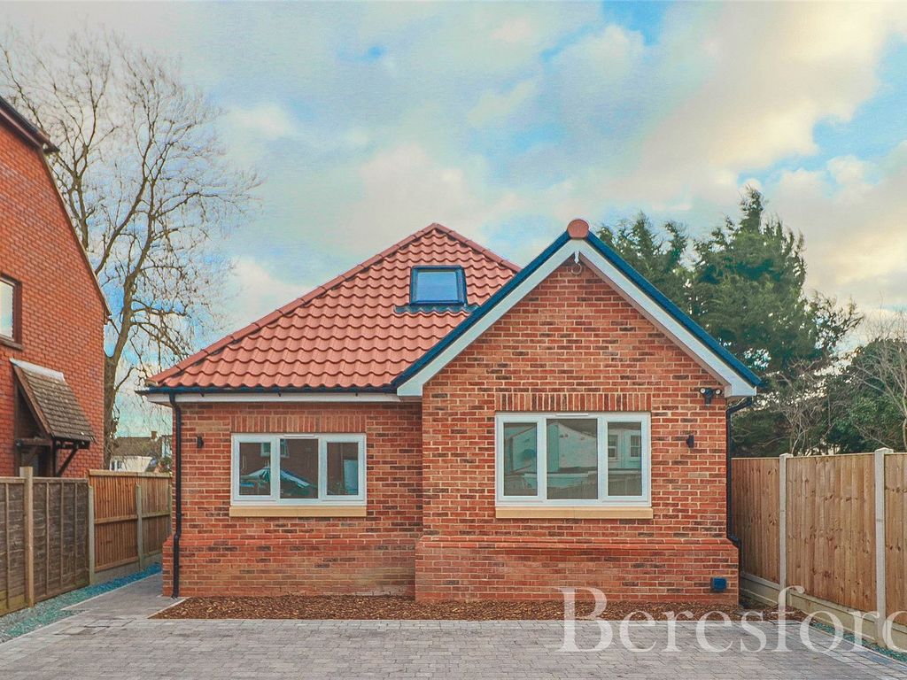 New home, 3 bed bungalow for sale in Bridge Street, Witham CM8, £