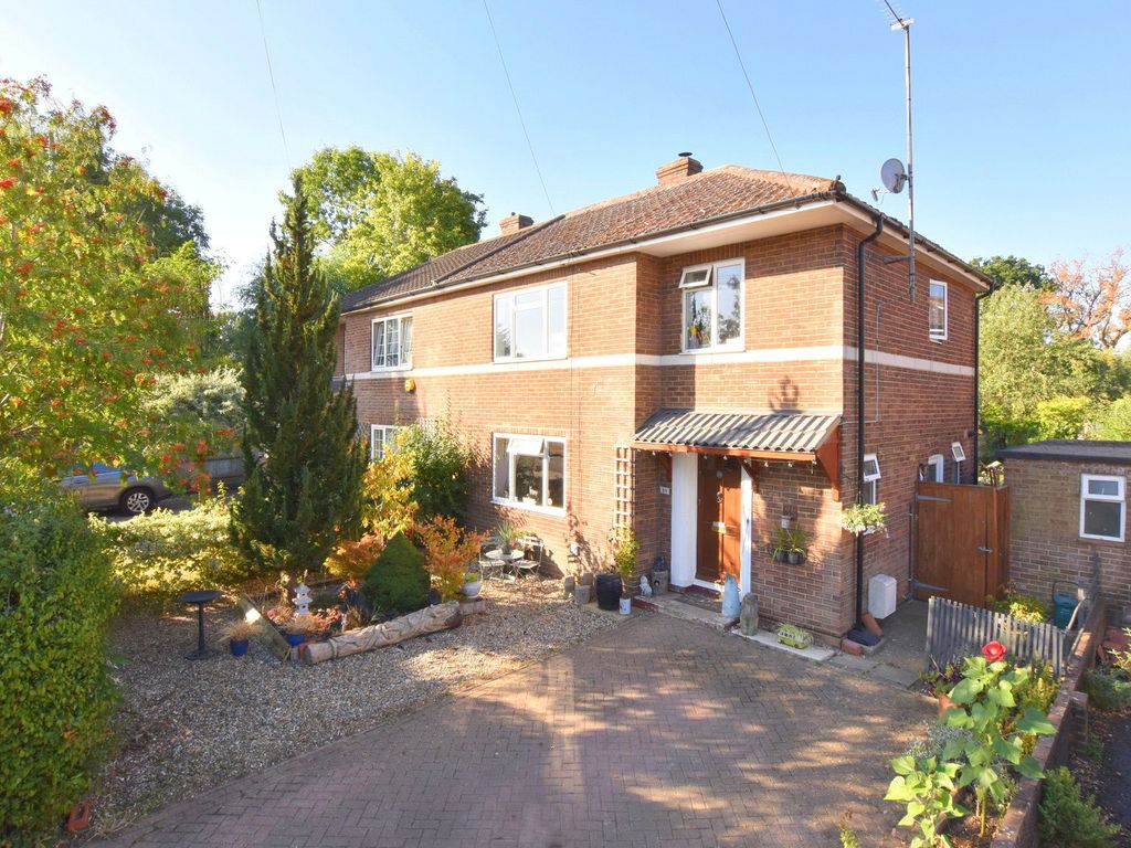 3 bed semidetached house for sale in Nightingale Crescent, West