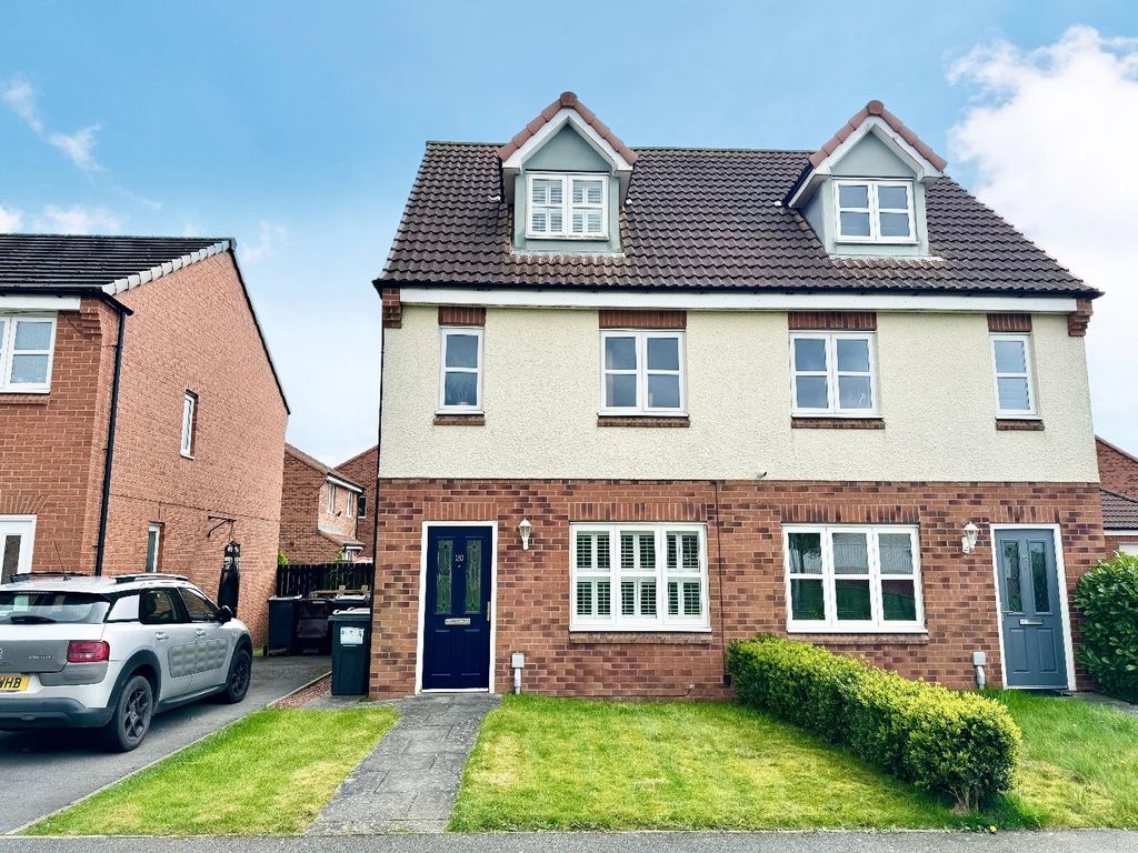 3 bed semidetached house for sale in Paddock Lane, Darlington DL2, £