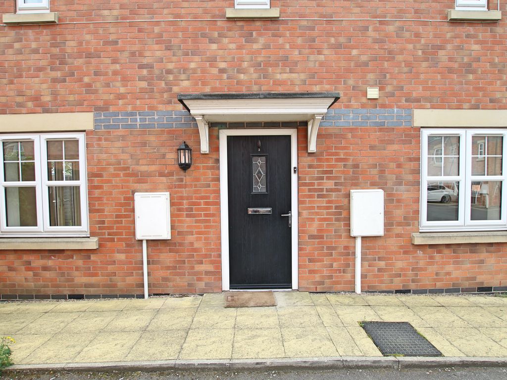 4 bed semidetached house to rent in Hatton Mews, Spondon, Nottingham