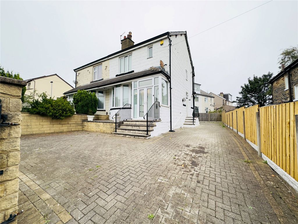 3 bed semidetached house for sale in Lynton Drive, Bradford, West Yorkshire BD9, £260,000 Zoopla