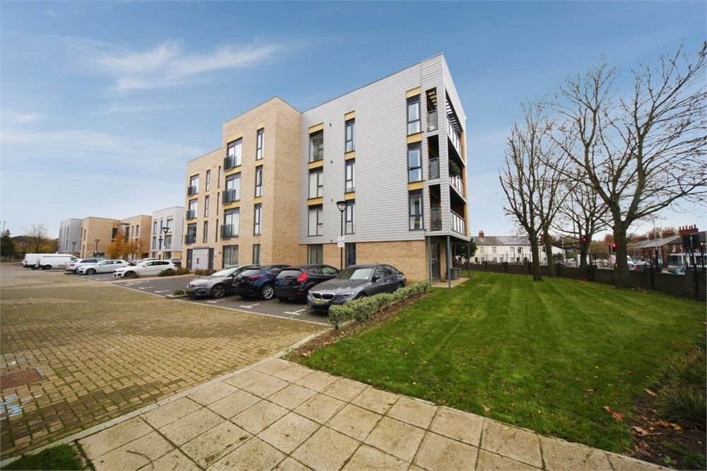 1 bed flat for sale in allwoods place, hitchin, hertfordshire sg4