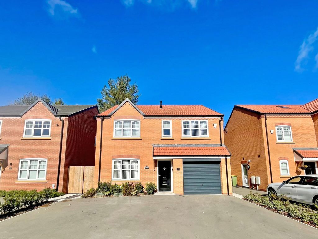 4 bed detached house for sale in Stapleford Close, Fulwood, Preston PR2
