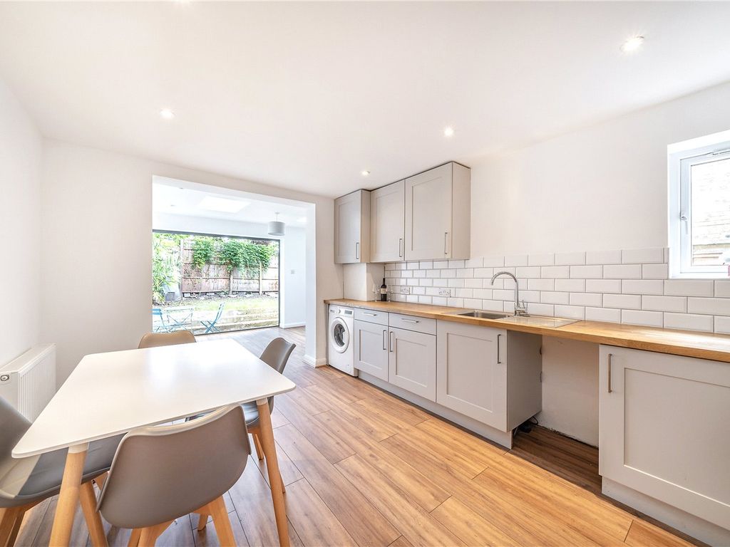 Derwent Grove, East Dulwich, London SE22