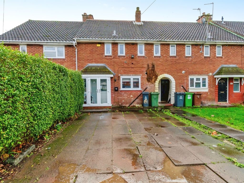 3 bed terraced house for sale in Napier Road, Walsall WS2, £180,000