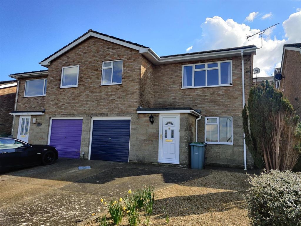 3 bed semidetached house for sale in Blythe Way, Shanklin PO37 Zoopla