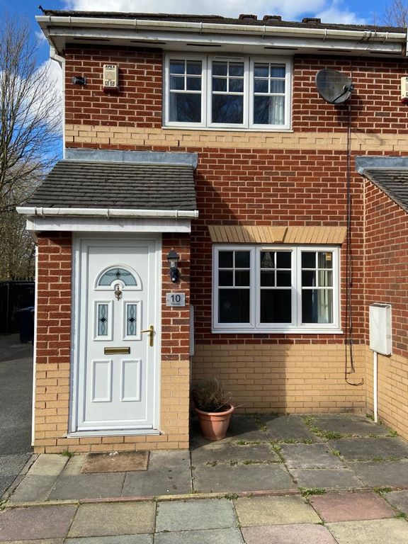 2 bed terraced house to rent in Tideway Close, Salford, Lancashire M7
