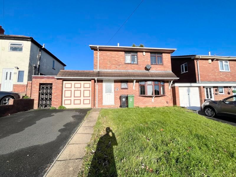 4 bed detached house for sale in Delph Road, Brierley Hill DY5, £