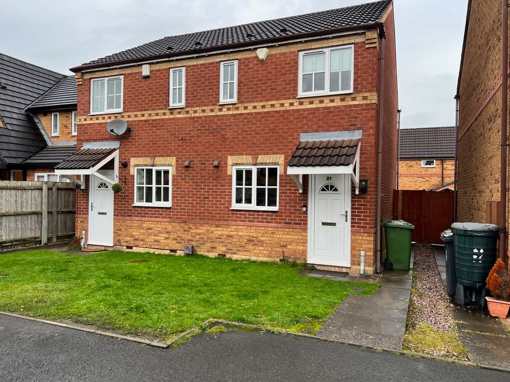 2 bed semidetached house to rent in Astbury Close, Walsall WS3, £825