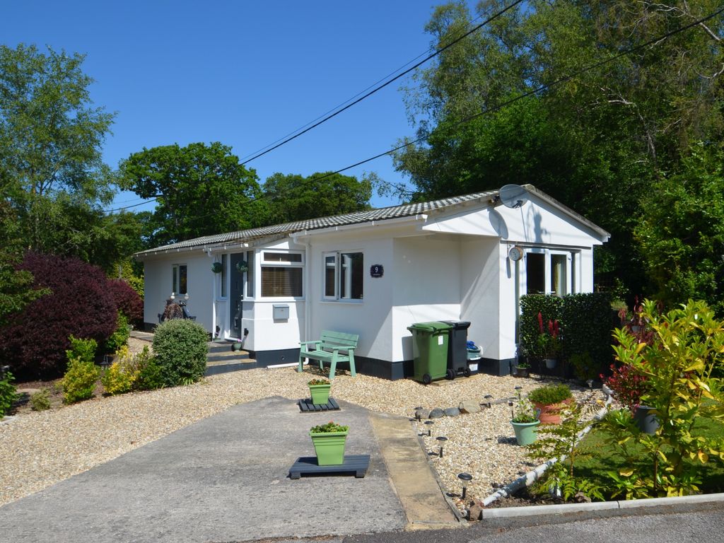 2 bed mobile/park home for sale in Heatherfield, Pathfinder Village