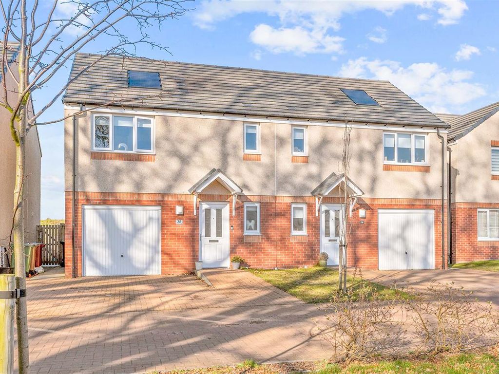 3 bed semidetached house for sale in Kersebrock Place, Larbert