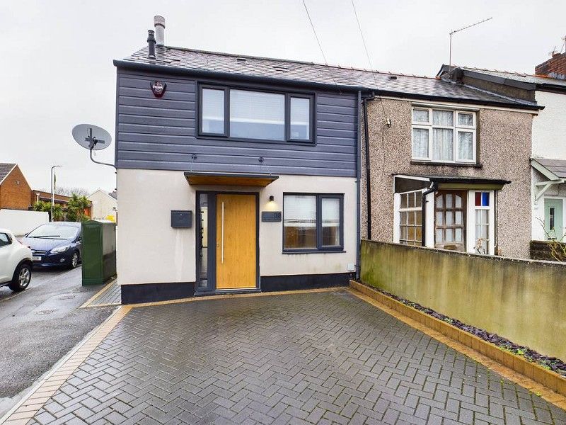 2 bed end terrace house to rent in Tyn Y Parc Road, Rhiwbina, Cardiff