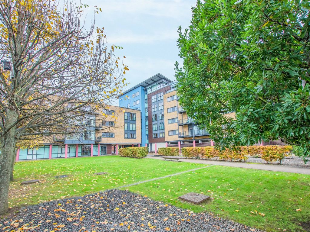 Ferry Court, Prospect Place, Cardiff CF11  