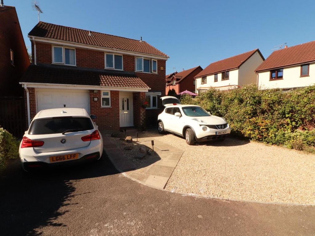 4 bed detached house for sale in Parnall Crescent, Yate, Bristol BS37