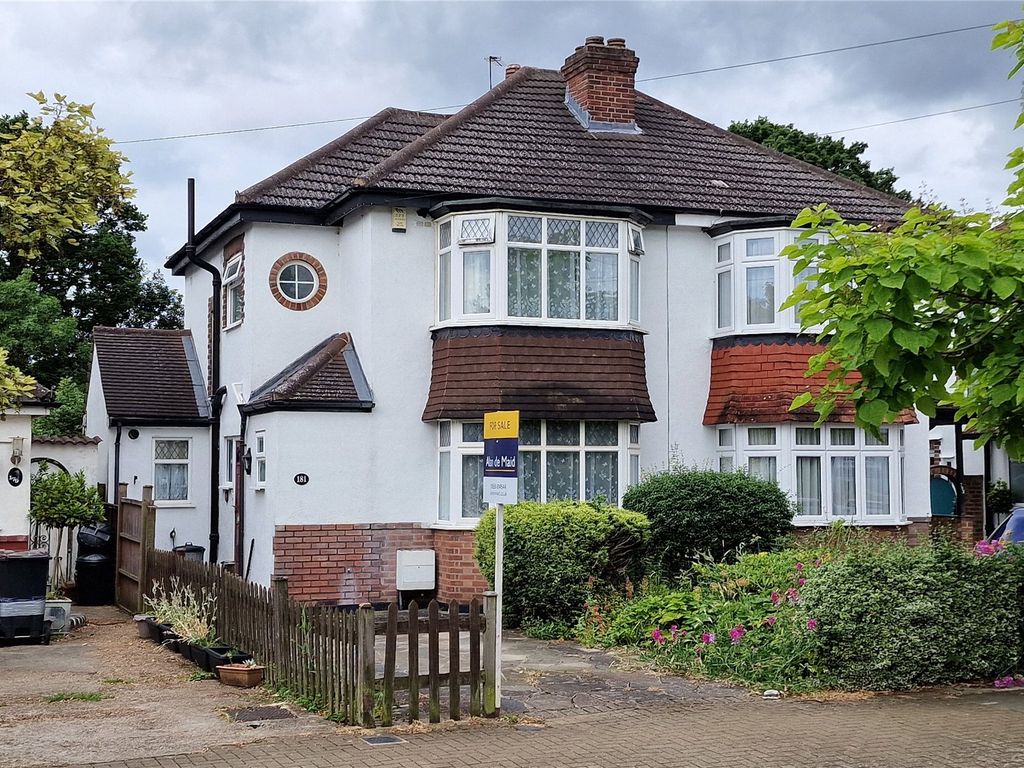 3 bed semidetached house for sale in Crescent Drive, Petts Wood, Kent