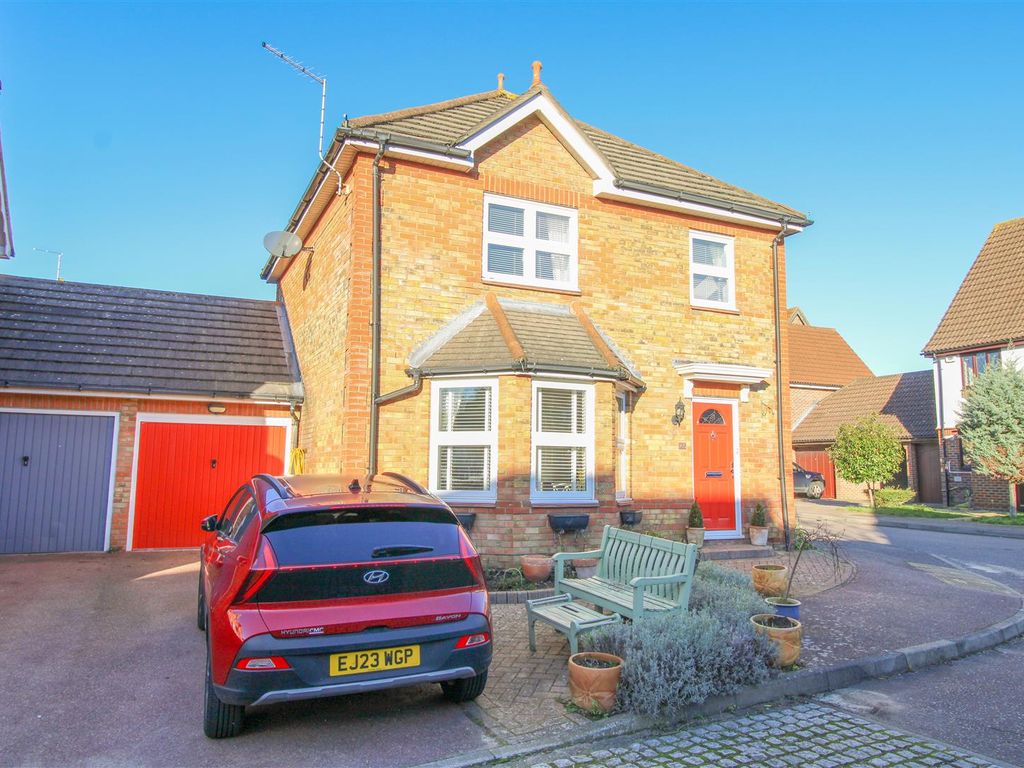 3 bed detached house for sale in Aynsley Gardens, Church Langley