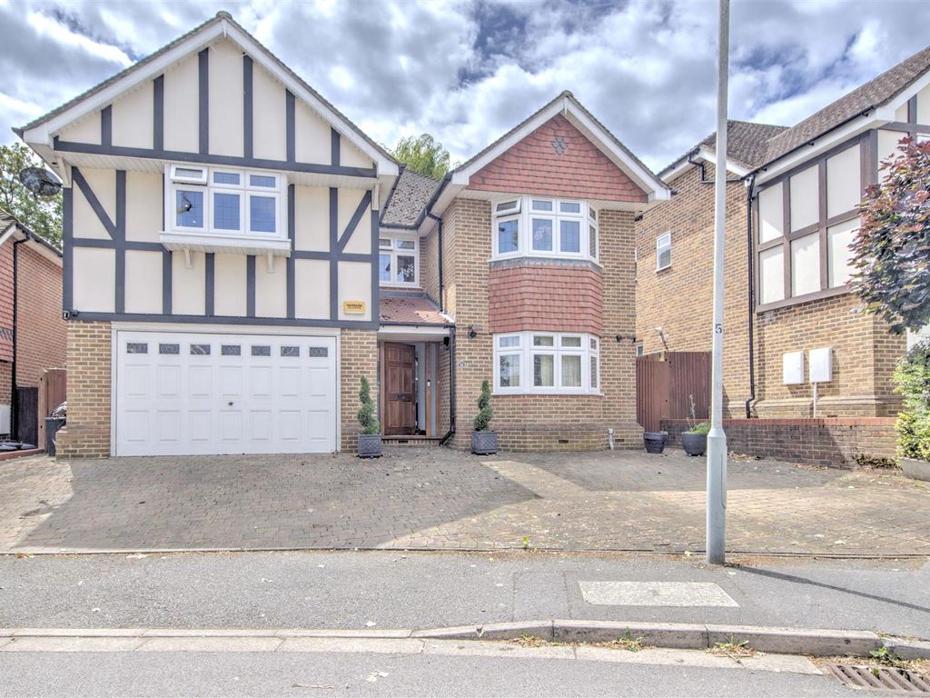 5 bed detached house for sale in Heythrop Drive, Ickenham UB10 Zoopla
