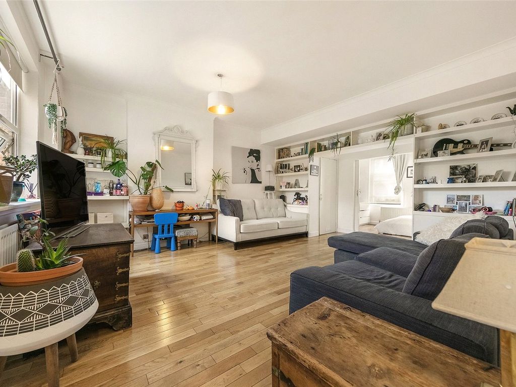 Trinity Road, London SW17  