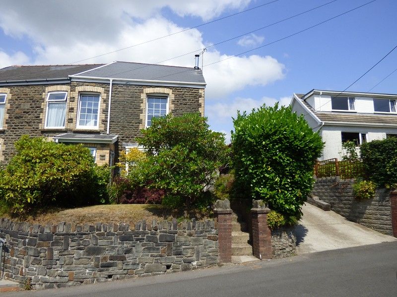 3 bed cottage for sale in Woodview Terrace, Bryncoch, Neath. SA10 Zoopla