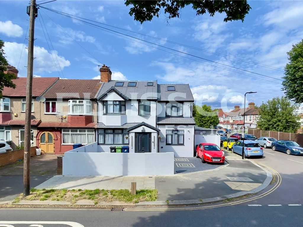 Studio to rent in Bilton Road, Perivale, Greenford UB6 Zoopla