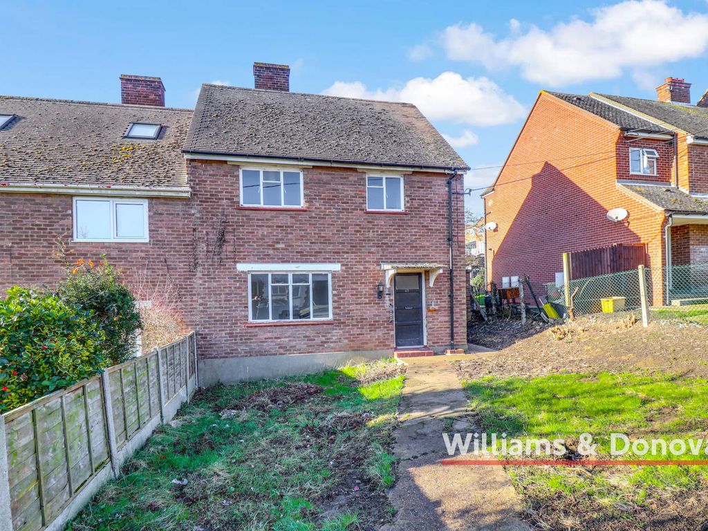 3 bed semidetached house for sale in Clarence Road, Benfleet SS7 Zoopla