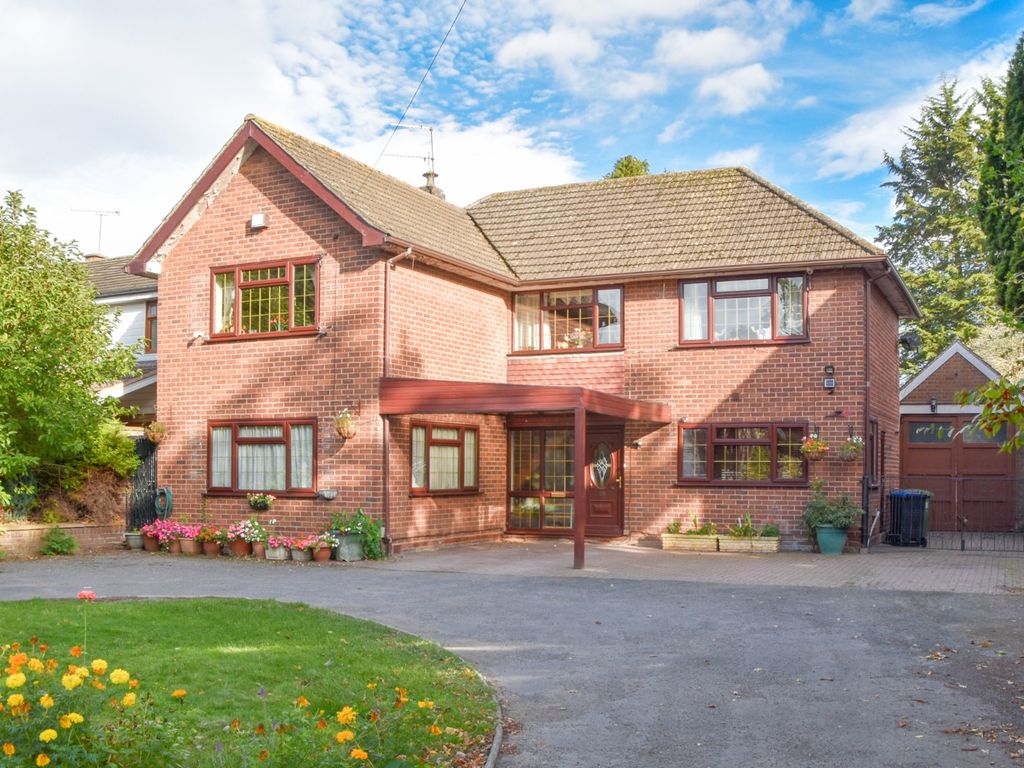 4 bed detached house for sale in Lillington Road, Leamington Spa