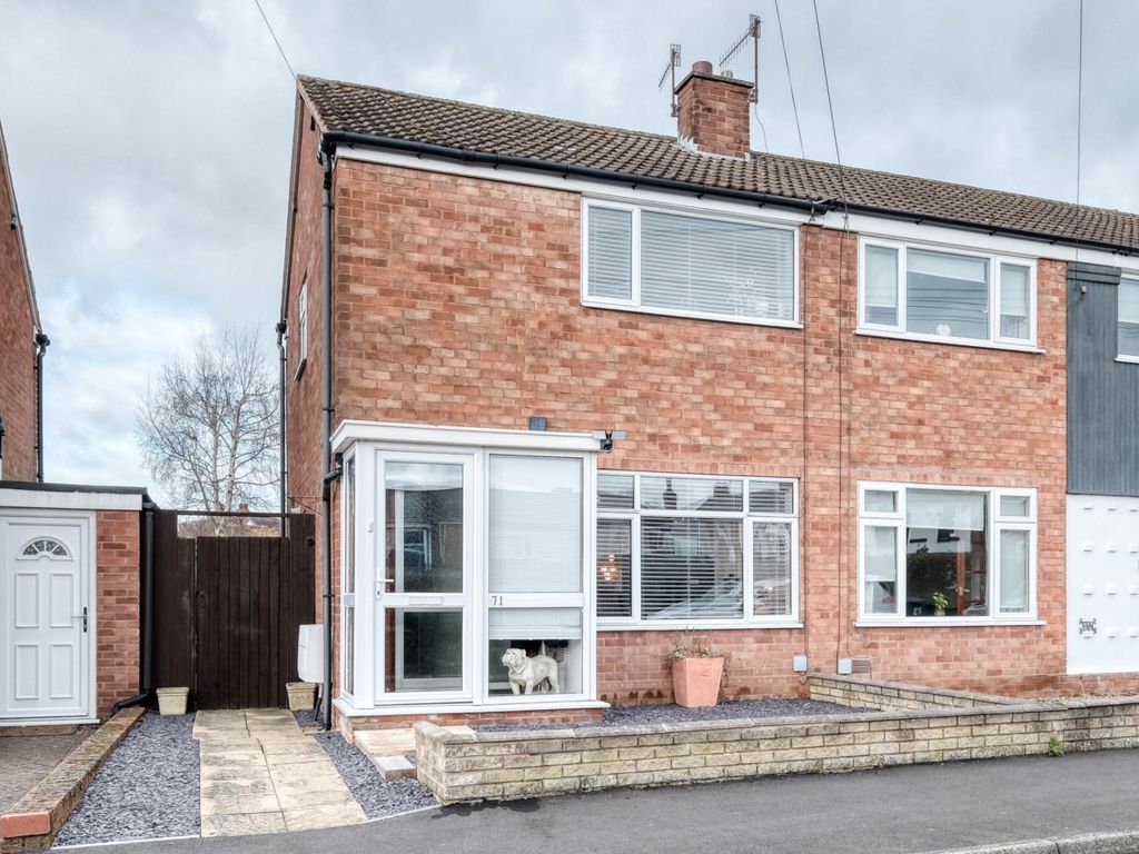 2 bed end terrace house for sale in Birmingham Road, Bromsgrove B61