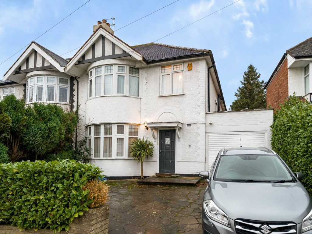 West Hill Way, London N20  