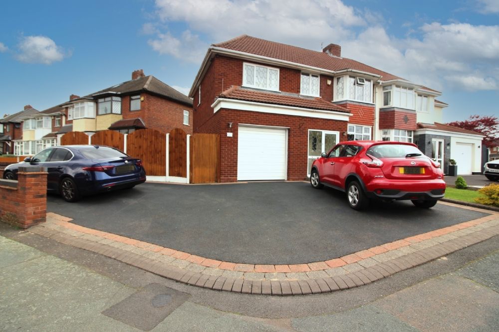 4 bed semidetached house for sale in Stubby Lane, Wednesfield