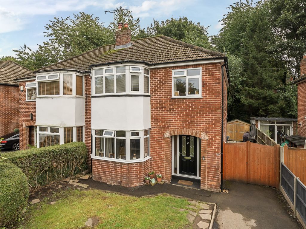 3 bed semidetached house for sale in Newton Park Drive, Chapel