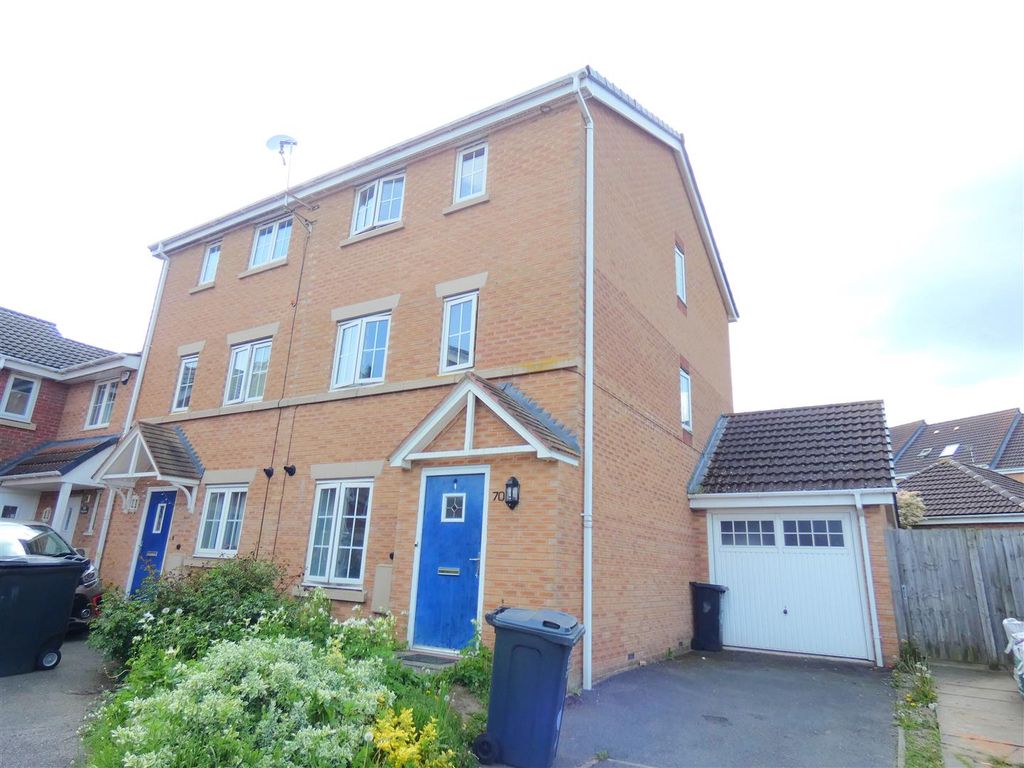 4 bed town house for sale in Welbury Road, Hamilton, Leicester LE5, £