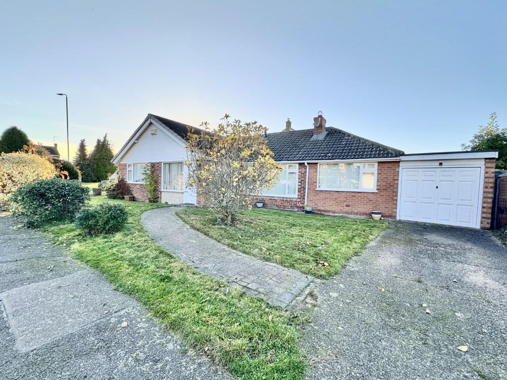 3 bed detached bungalow for sale in Grace Road, Sapcote, Leicester LE9