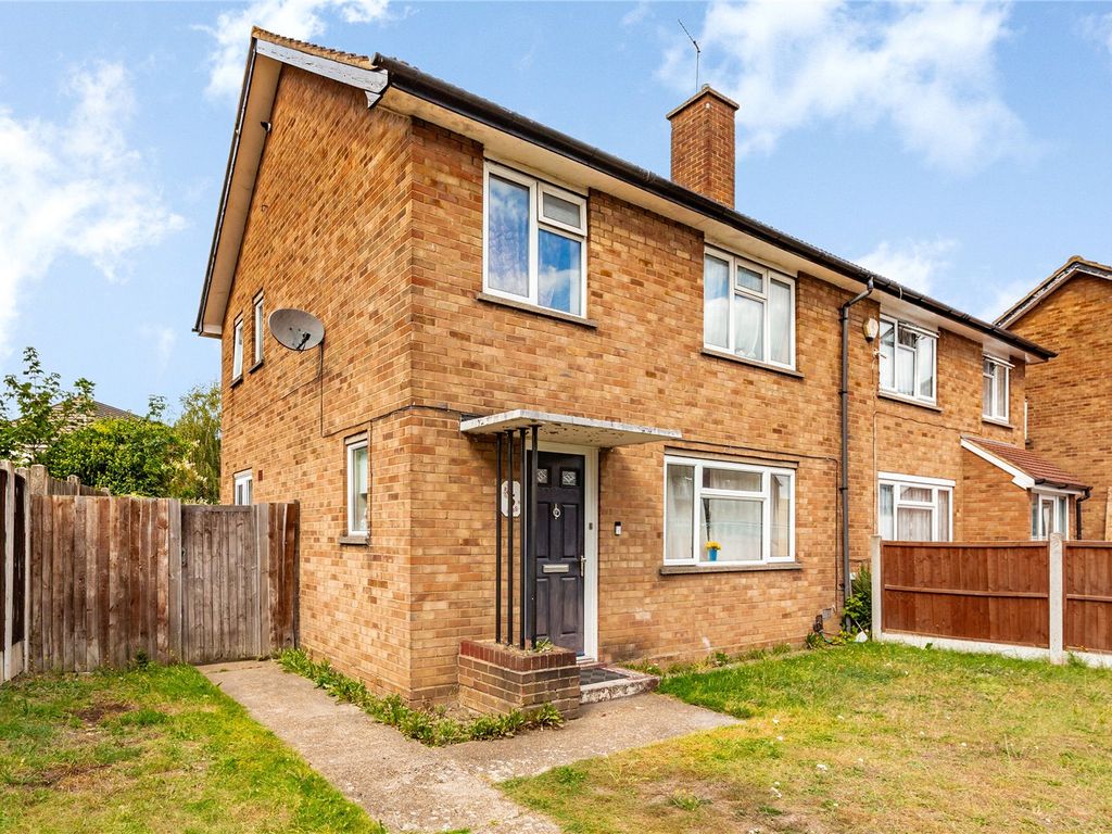3 bed semidetached house for sale in Durham Avenue, Gidea Park RM2, £