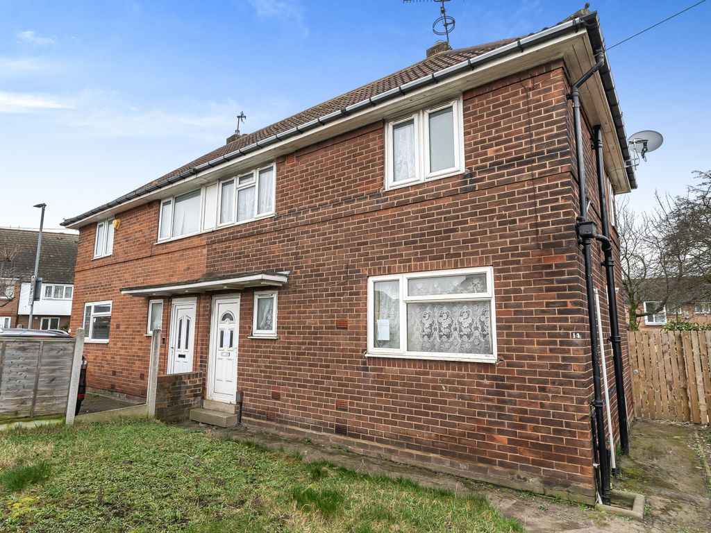 3 bed semidetached house for sale in South Parkway, Seacroft, Leeds