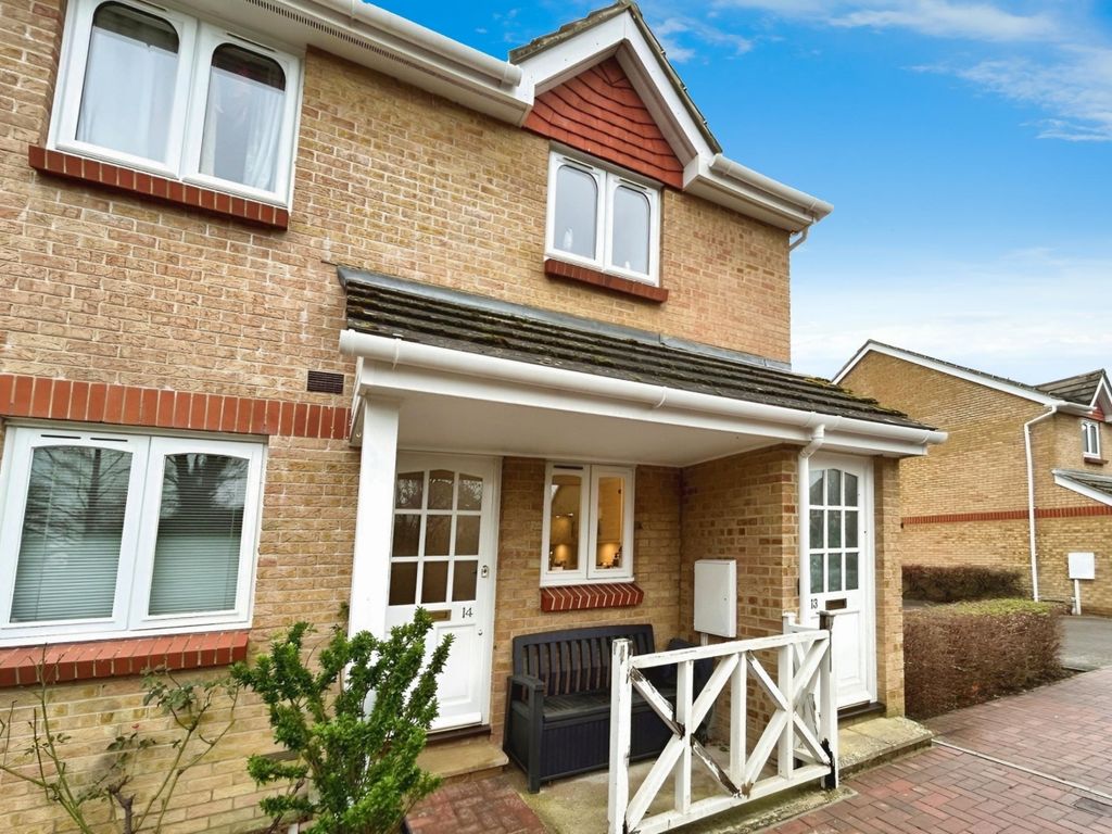 2 bed to rent in The Ridings, Paddock Wood, Tonbridge TN12