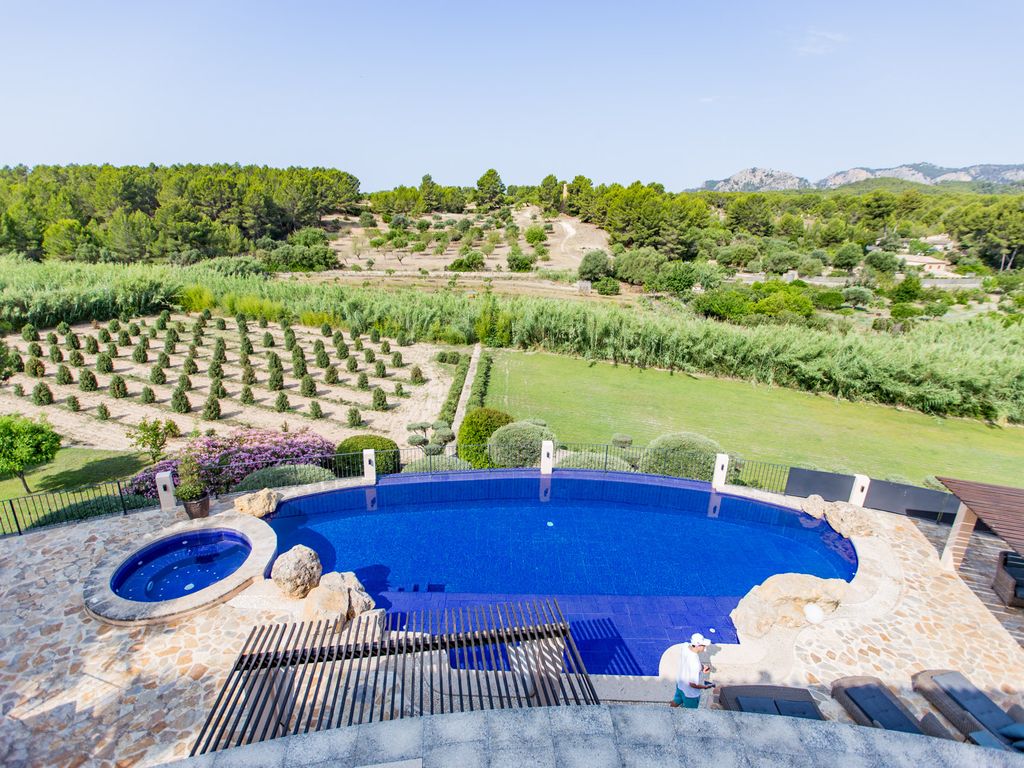 8 bed villa for sale in Calvia, Calvià, Majorca, Balearic Islands