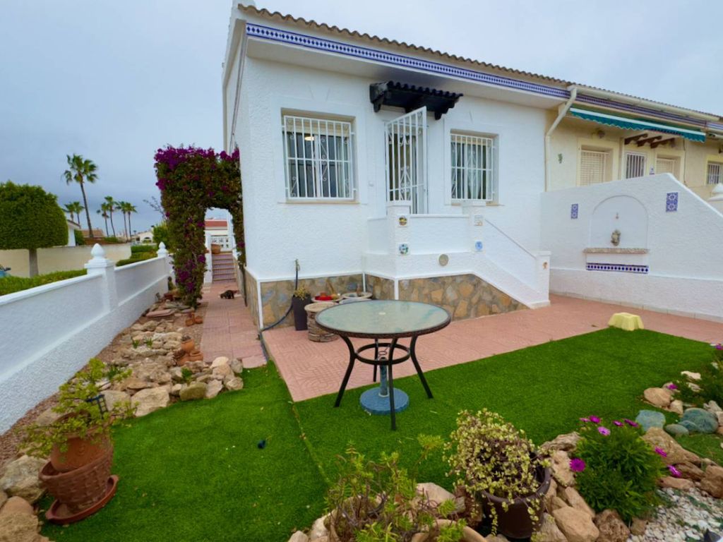 2 bed villa for sale in Ciudad Quesada, Alicante, Spain, £104,961 Zoopla