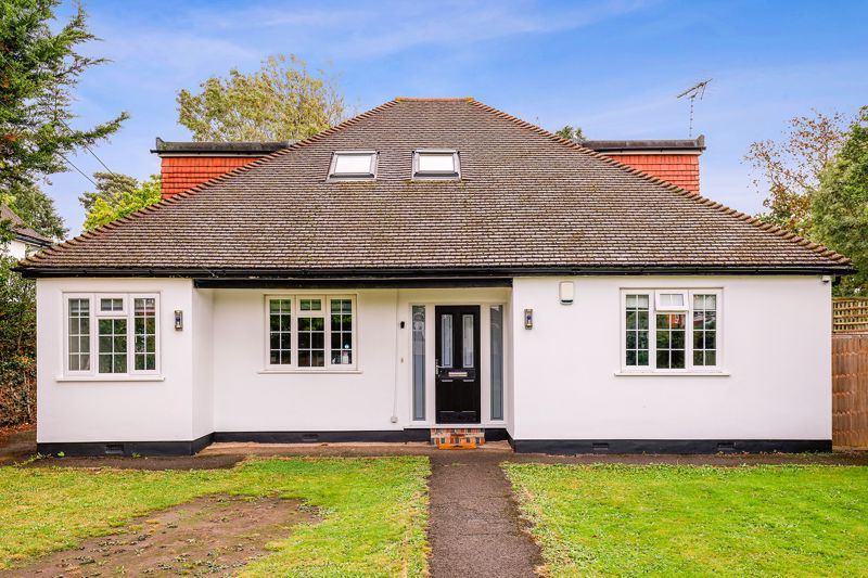4 bed bungalow for sale in Couchmore Avenue, Esher KT10, £1,150,000