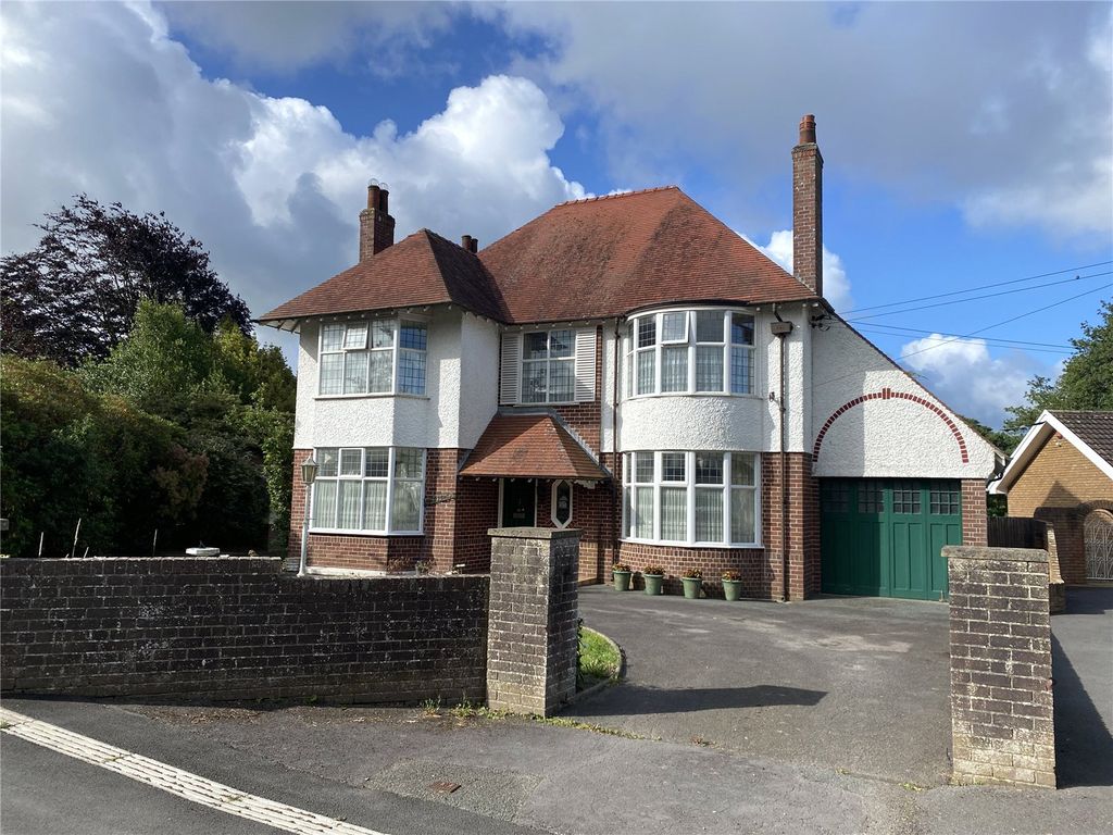 3 bed detached house for sale in Gwbert Road, Cardigan, Ceredigion SA43