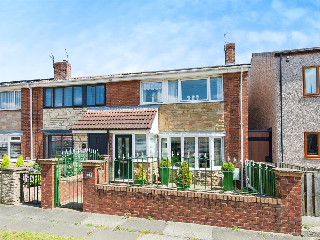 3 bed end terrace house for sale in Westfield Avenue, Castleford WF10