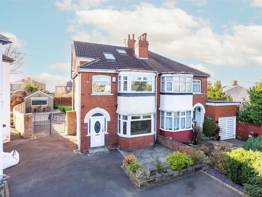 4 bed semidetached house for sale in Selby Road, Halton, Leeds LS15