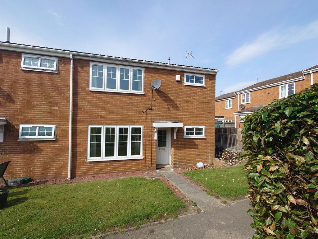 3 bed end terrace house for sale in Aldridge Court, Ushaw Moor, Durham